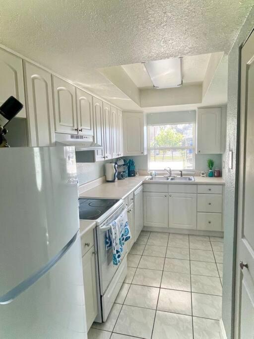 Sparkling 2Bed 1Bath Beach Home - Unit 214 Cocoa Beach Exteriör bild