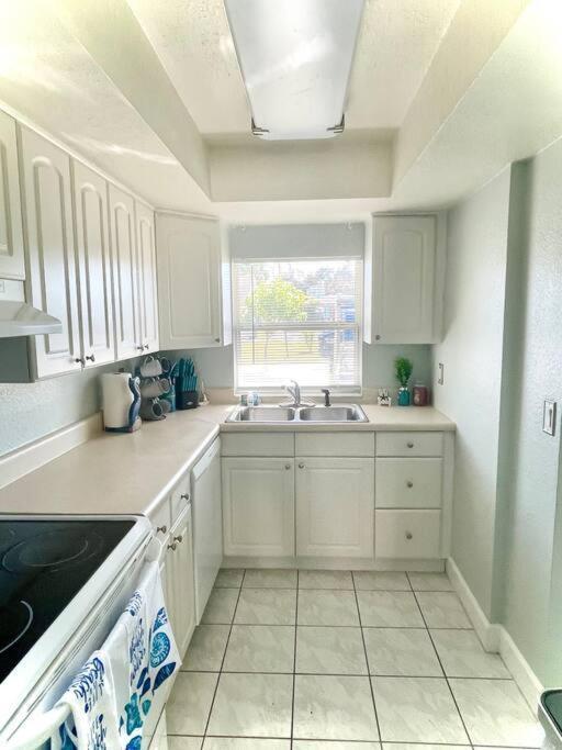 Sparkling 2Bed 1Bath Beach Home - Unit 214 Cocoa Beach Exteriör bild