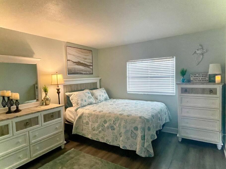 Sparkling 2Bed 1Bath Beach Home - Unit 214 Cocoa Beach Exteriör bild
