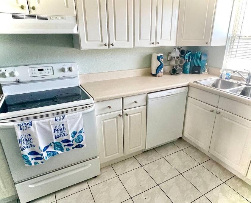 Sparkling 2Bed 1Bath Beach Home - Unit 214 Cocoa Beach Exteriör bild