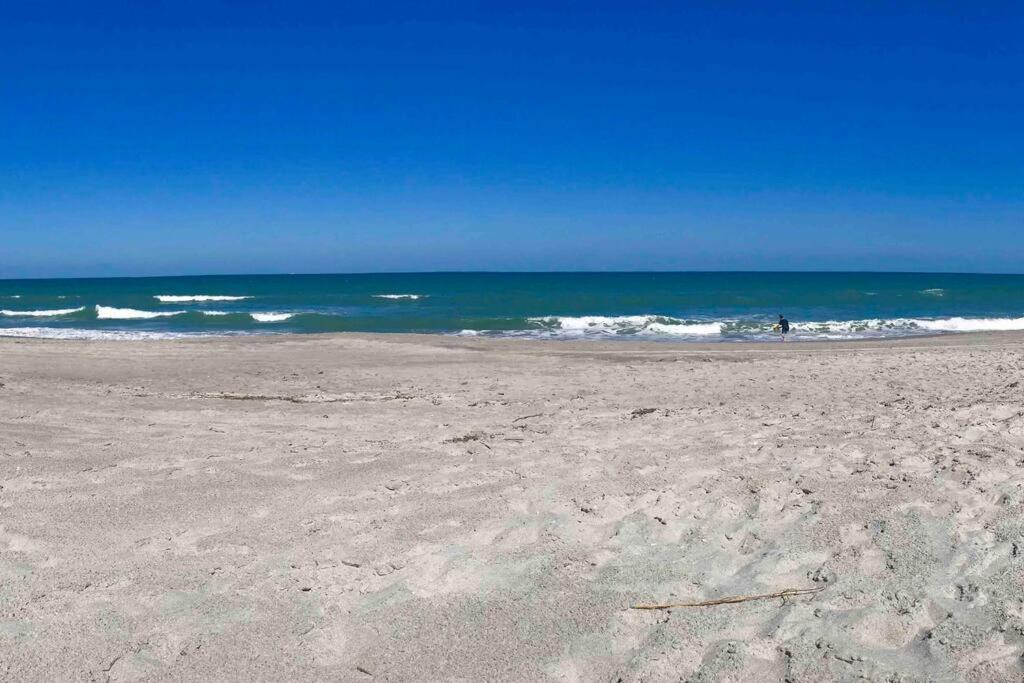 Sparkling 2Bed 1Bath Beach Home - Unit 214 Cocoa Beach Exteriör bild